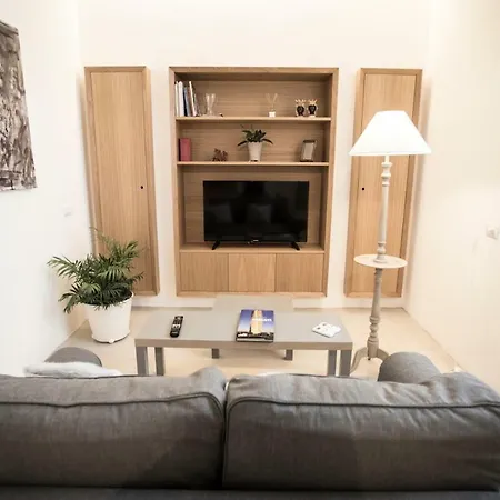 Loft Maqueda 92 Holiday home *