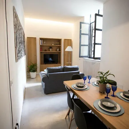 Loft Maqueda 92 Holiday home *